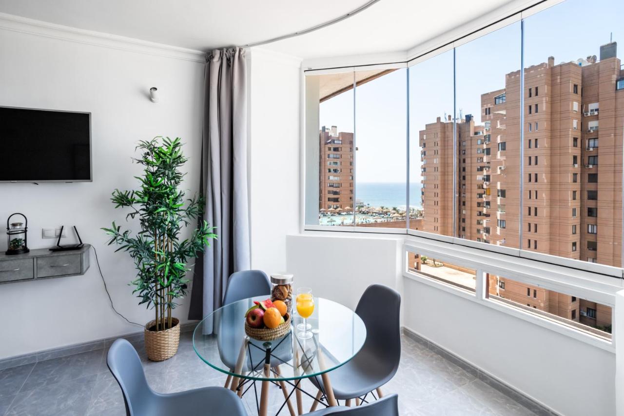 Sur Suites Palmeras 880A Фуeнхирола Екстериор снимка