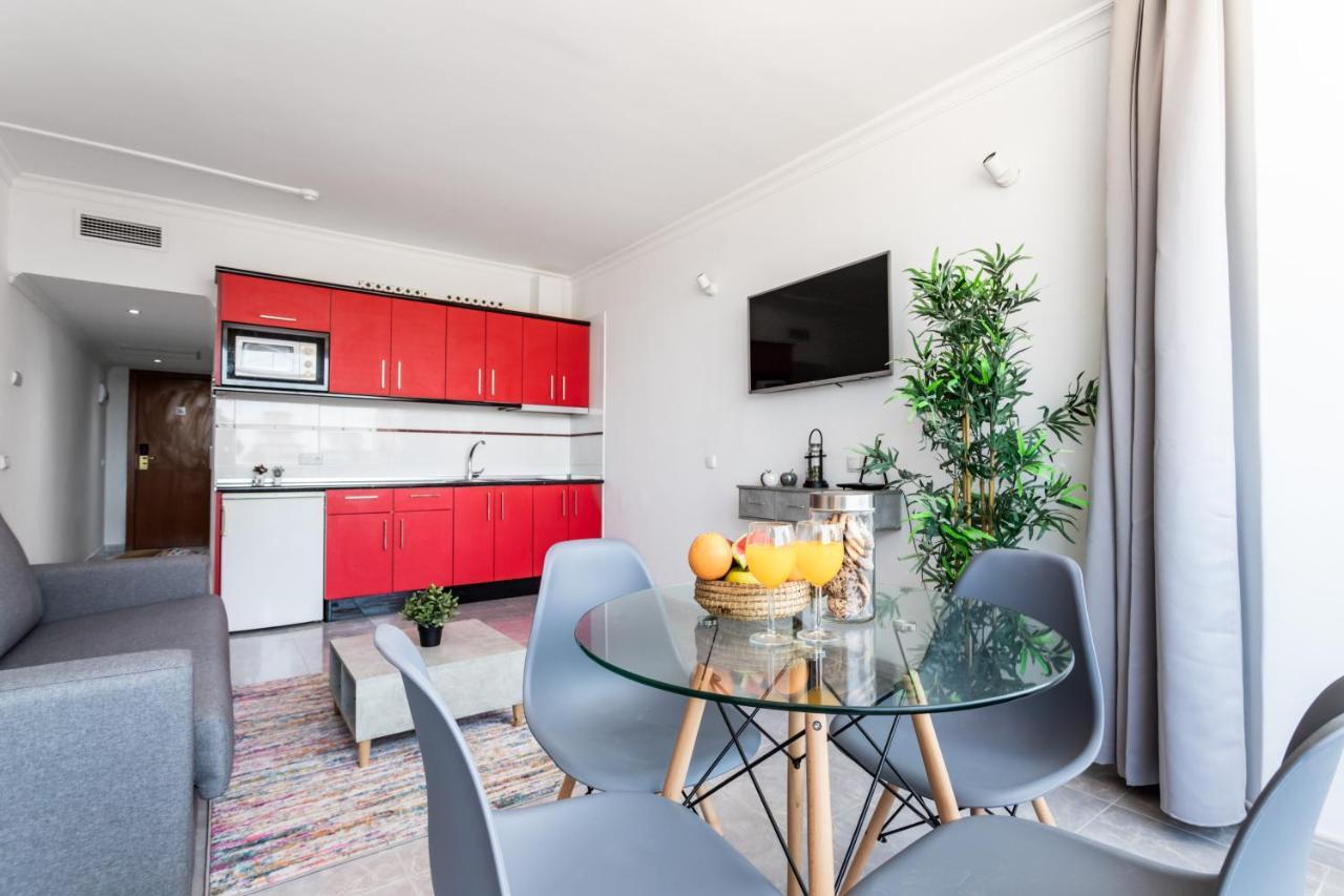 Sur Suites Palmeras 880A Фуeнхирола Екстериор снимка