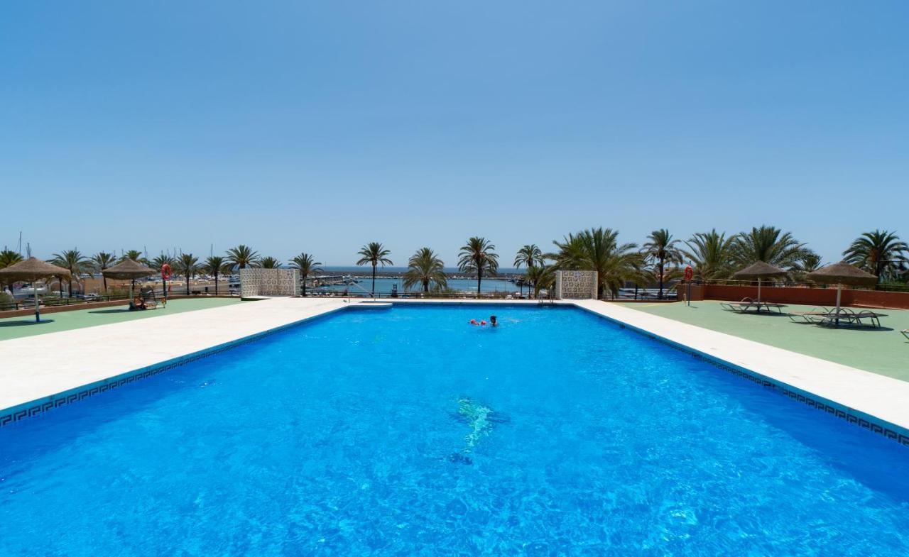 Sur Suites Palmeras 880A Фуeнхирола Екстериор снимка
