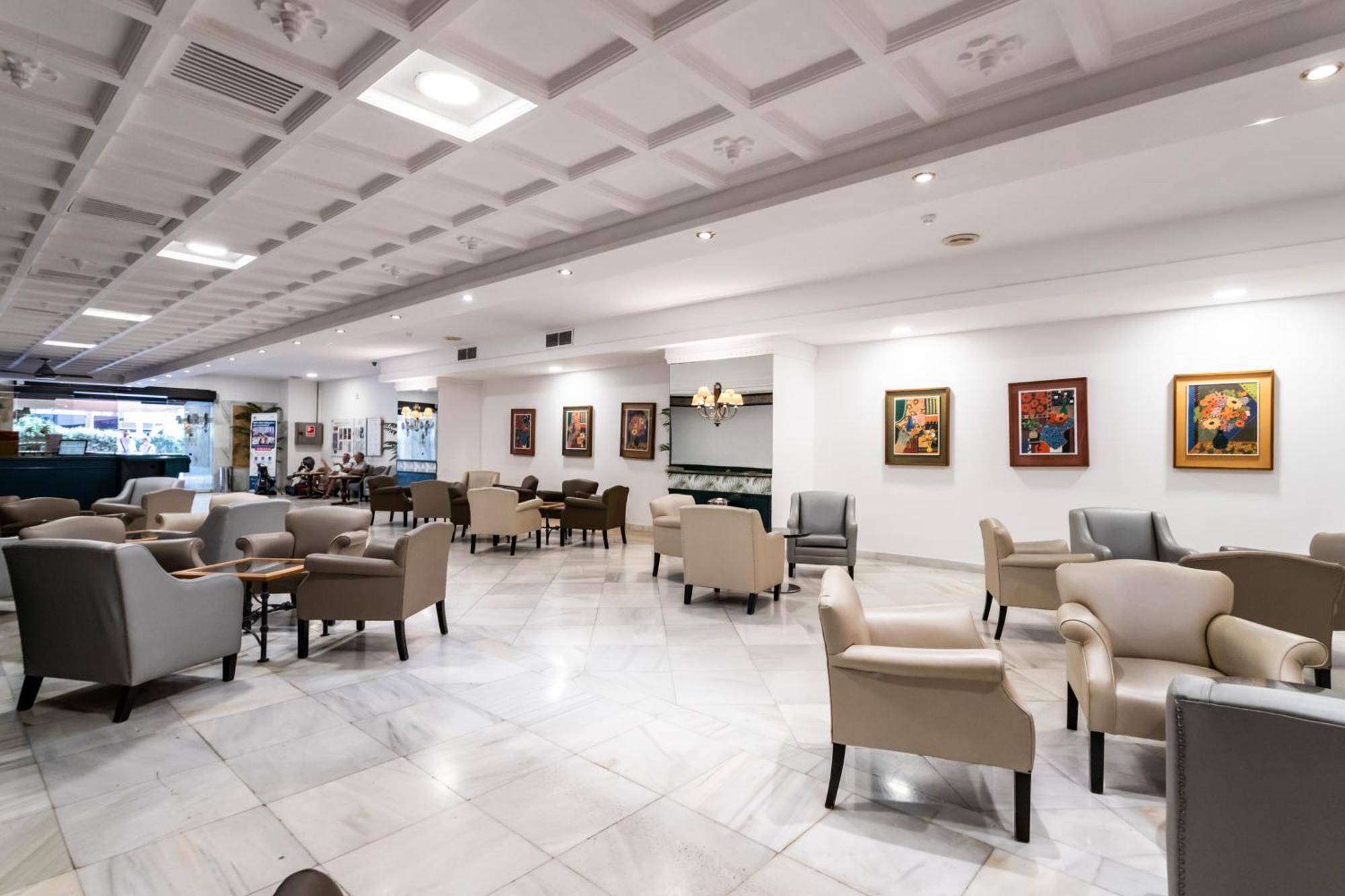 Sur Suites Palmeras 880A Фуeнхирола Екстериор снимка